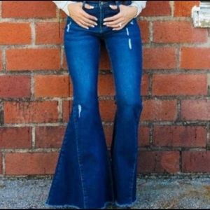 L&B bell bottom jeans 👖 Worn once!!